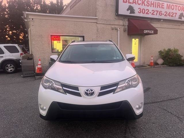 Used 2014 Toyota RAV4 Limited AWD/4WD image 2