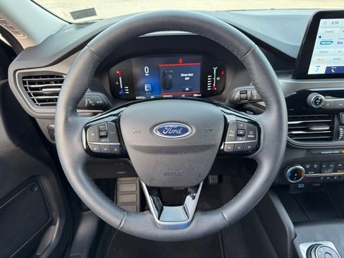 Used 2023 Ford Escape Active AWD/4WD image 21