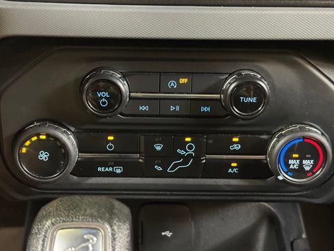 Used 2023 Ford Bronco 4-Door AWD/4WD image 40