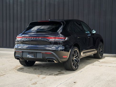 New 2025 Porsche Macan image 10