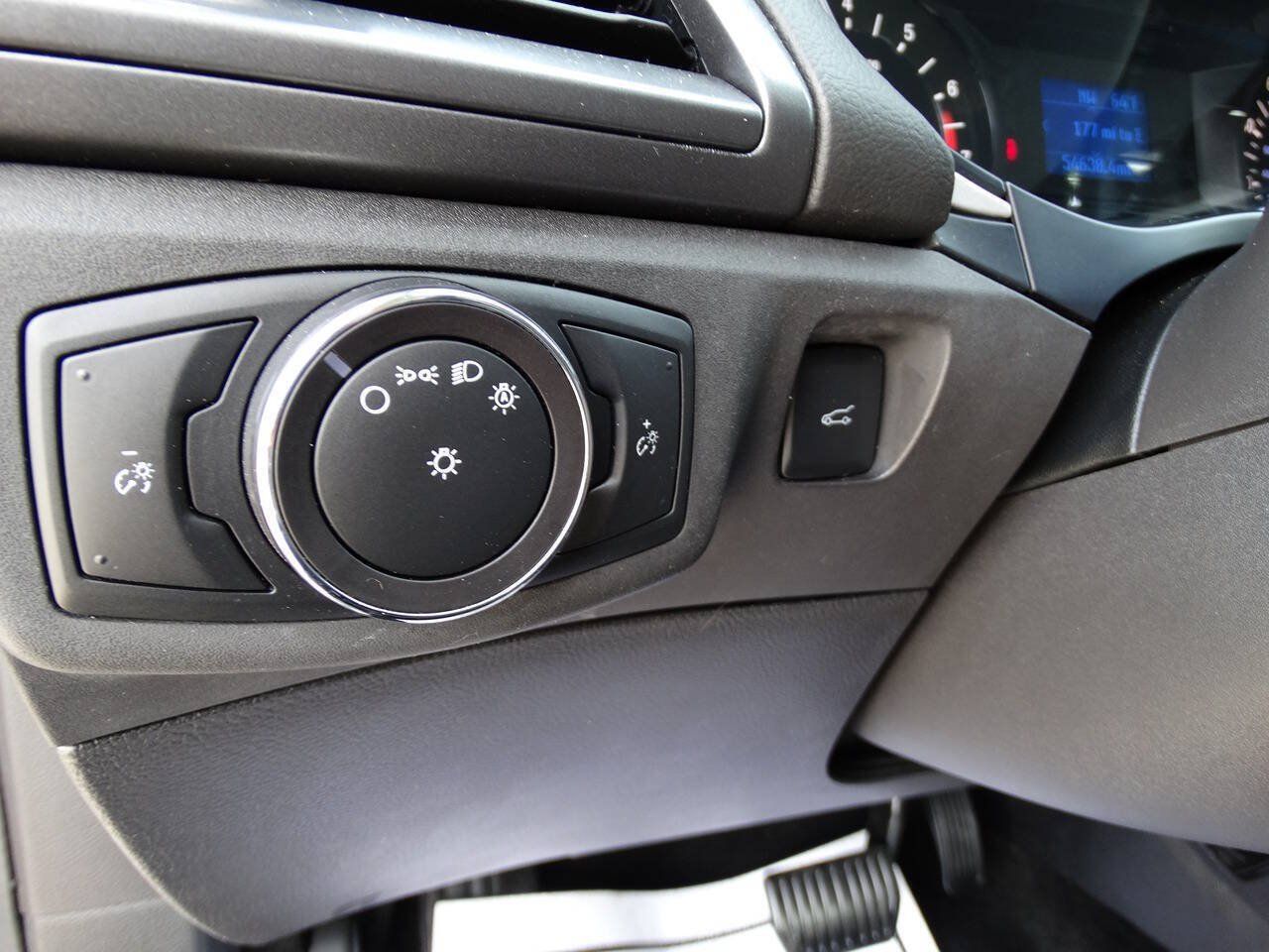 Used 2015 Ford Fusion S FWD image 16