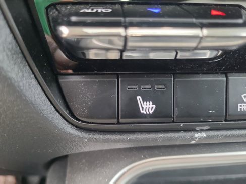 Used 2024 MAZDA CX-90 Plug-In Hybrid w/ Preferred image 31