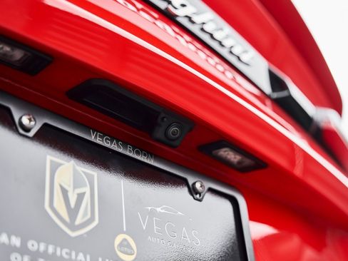 Used 2021 Lamborghini Urus image 14