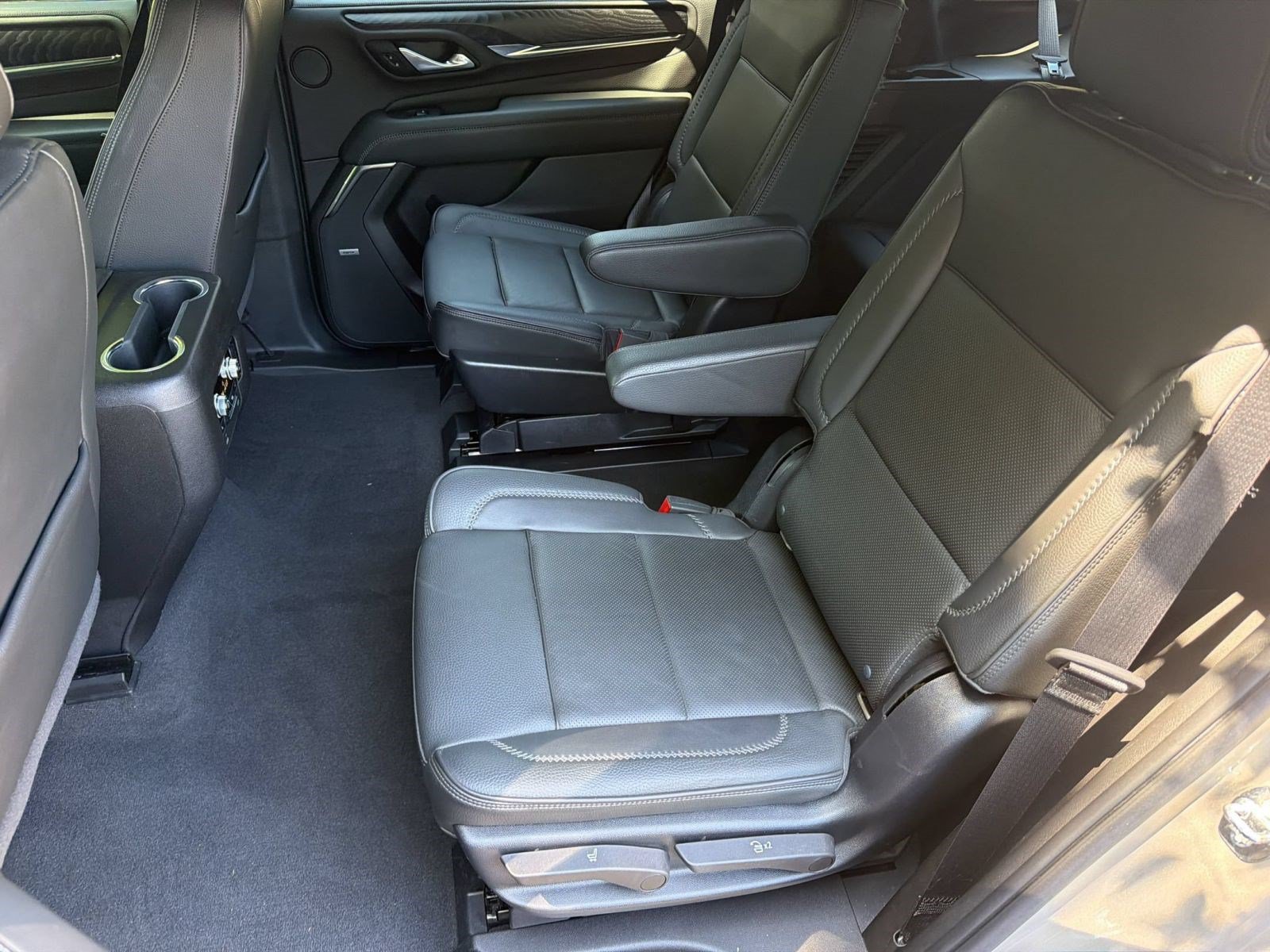 Used 2022 GMC Yukon Denali AWD/4WD image 26