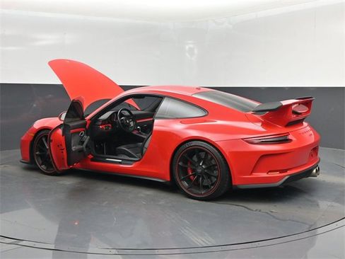 Used 2018 Porsche 911 GT3 image 50