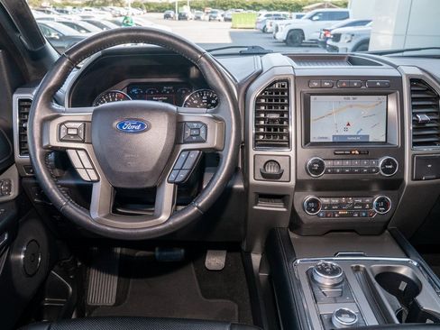 Used 2020 Ford Expedition XLT w/ Equipment Group 202A image 8