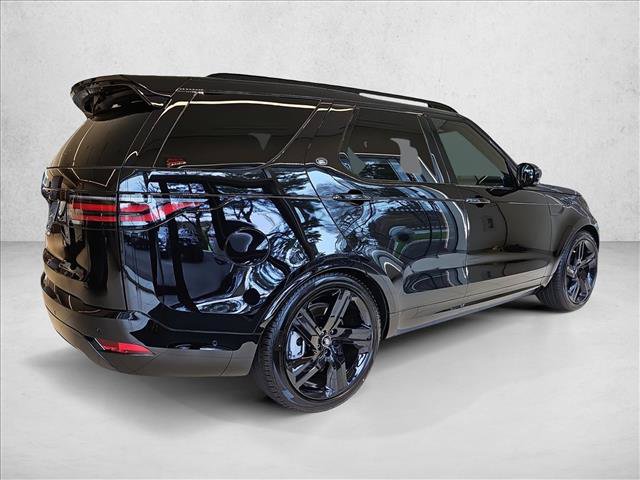 Used 2025 Land Rover Discovery Dynamic SE AWD/4WD image 5