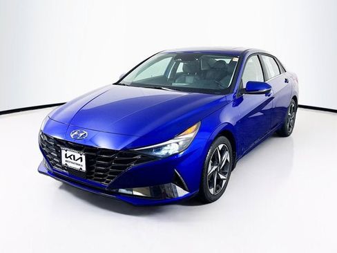 Used 2023 Hyundai Elantra Limited image 1