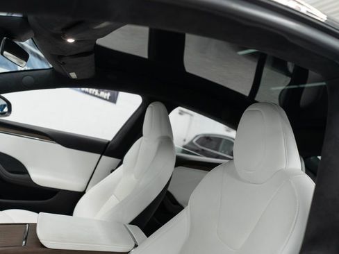 Used 2022 Tesla Model S Standard Range image 8