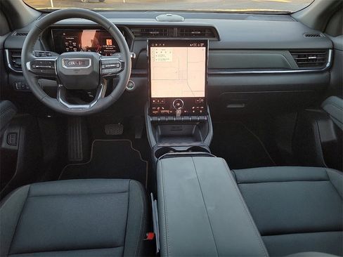 Used 2026 GMC Terrain AT4 image 9