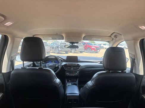 Used 2021 Ford Escape SEL w/ Technology Package FWD image 30