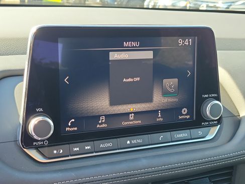 Certified 2024 Nissan Rogue S image 26