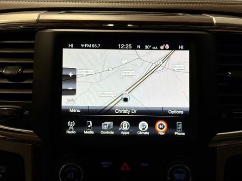 Used 2017 RAM 2500 Laramie w/ Convenience Group image 12