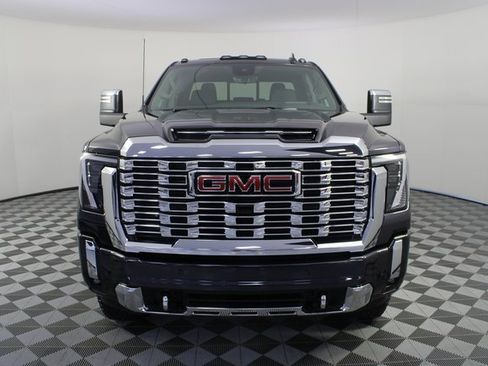 New 2026 GMC Sierra 2500 Denali w/ Denali Reserve Package image 33