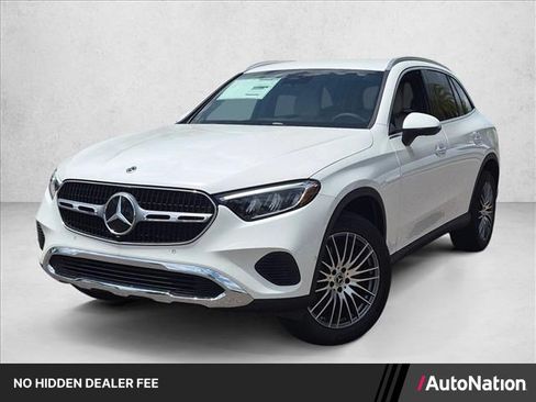 Used 2026 Mercedes-Benz GLC 300 image 1