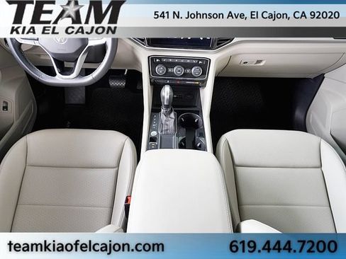 Used 2023 Volkswagen Atlas SE w/ Panoramic Sunroof Package FWD image 24