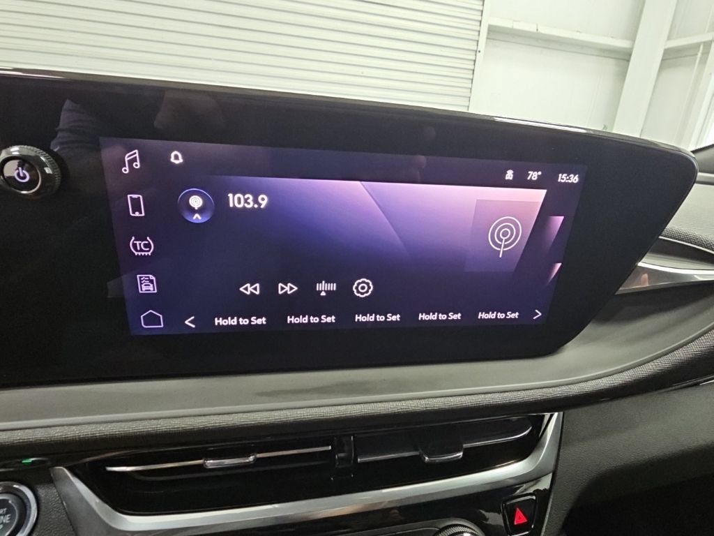 Used 2024 Buick Envista Sport Touring w/ Convenience I Package FWD image 15