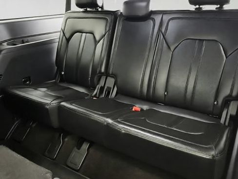 Used 2020 Ford Expedition Max Limited AWD/4WD image 22
