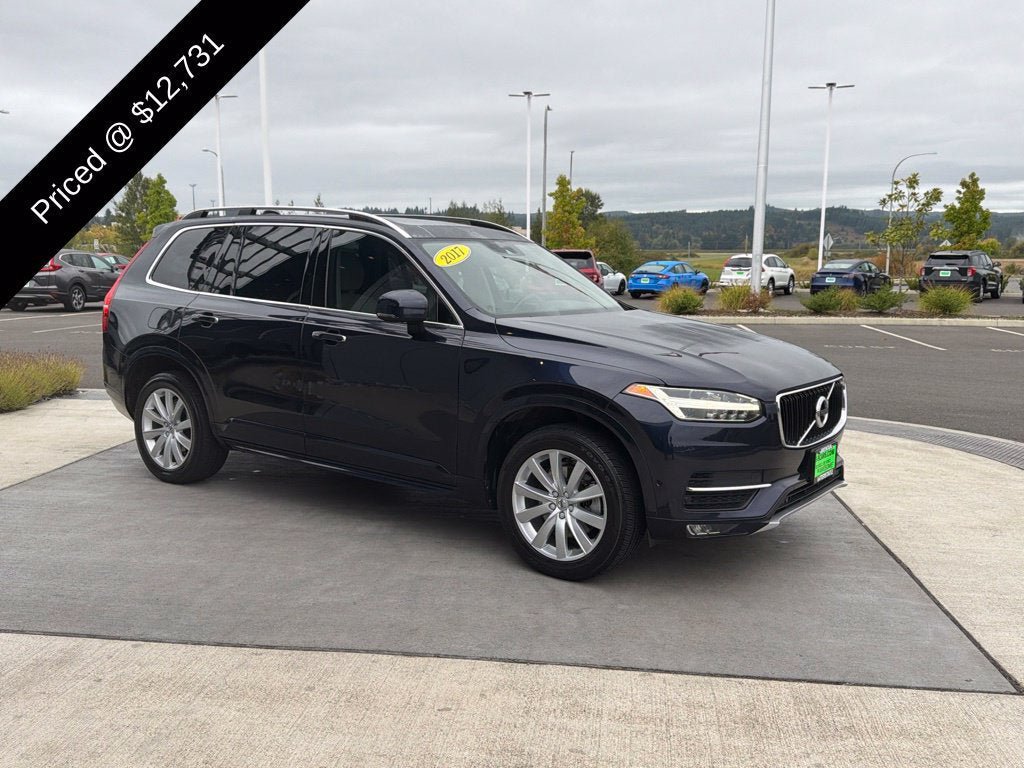 Used 2017 Volvo XC90 T6 Momentum w/ Vision Package AWD/4WD image 4