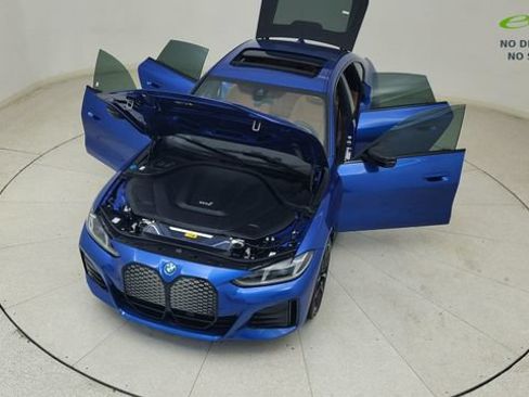 Used 2025 BMW i4 eDrive40 w/ M Sport Package RWD image 86