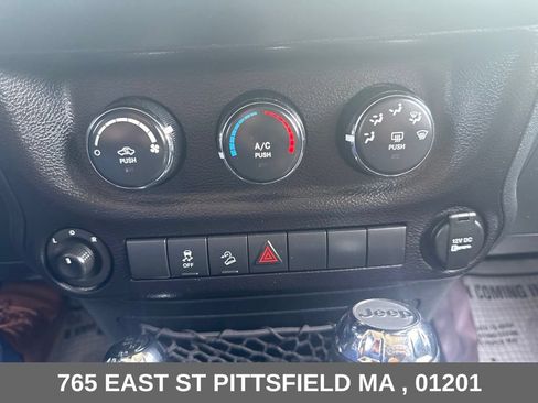 Used 2016 Jeep Wrangler Unlimited Sport w/ Quick Order Package 24S AWD/4WD image 19