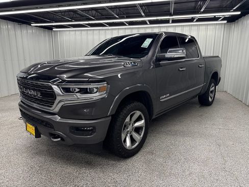 Used 2022 RAM 1500 Limited w/ Body Color Bumper Group AWD/4WD image 3