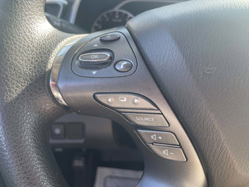 Used 2021 Nissan Murano S FWD image 15