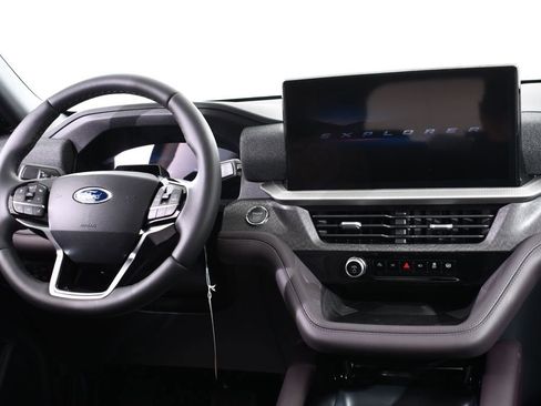 New 2026 Ford Explorer Platinum w/ LUX Leather Package image 8