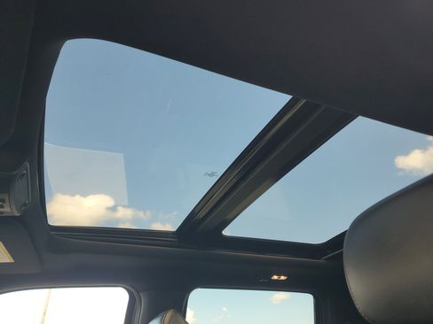 Used 2021 Ford F350 Platinum image 12