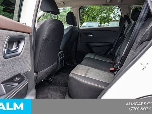 Used 2023 Nissan Rogue SV FWD image 18