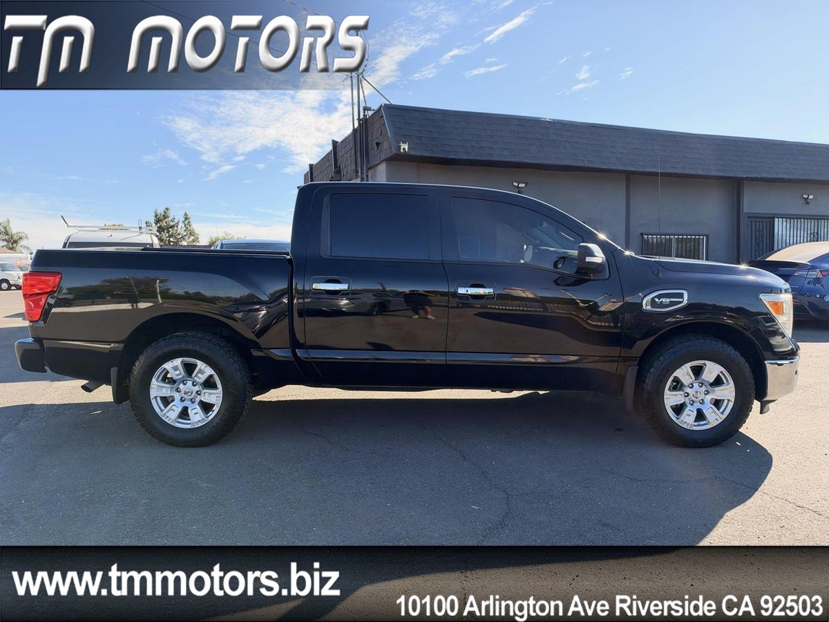 Used 2017 Nissan Titan SV RWD image 20