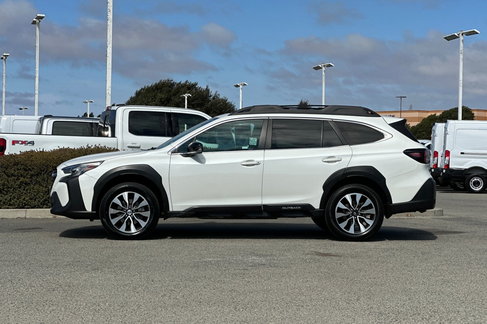 Used 2024 Subaru Outback Limited w/ Popular Package #2 AWD/4WD image 7