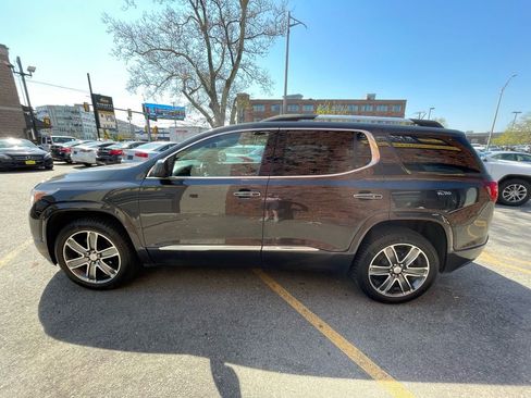 Used 2017 GMC Acadia Denali w/ Technology Package AWD/4WD image 7