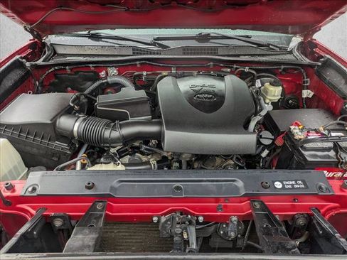 Used 2017 Toyota Tacoma SR5 image 16