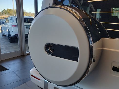New 2026 Mercedes-Benz G 63 AMG 4MATIC image 9