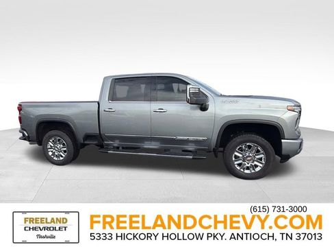 Used 2024 Chevrolet Silverado 2500 High Country w/ High Country Premium Package image 2