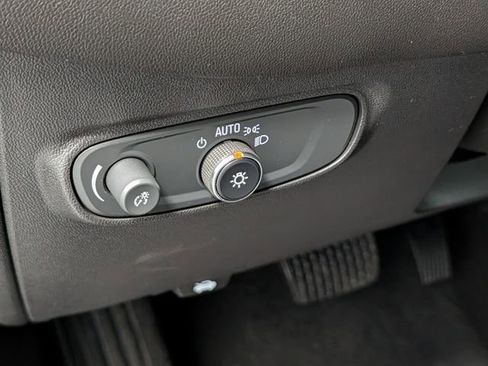 Certified 2024 Chevrolet Equinox LS w/ LS Convenience Package AWD/4WD image 15