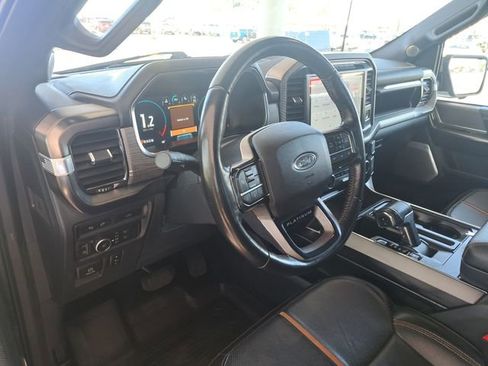 Used 2022 Toyota Camry SE image 7