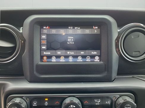 Used 2021 Jeep Wrangler Unlimited Sport image 20