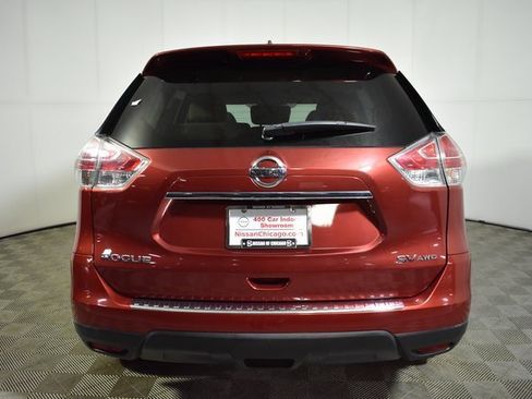 Used 2015 Nissan Rogue SV image 5