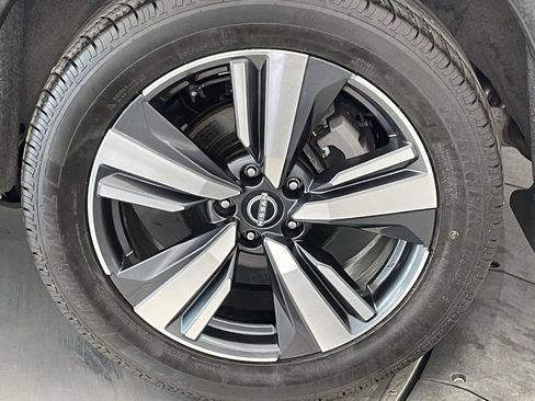 Used 2022 Nissan Rogue SL AWD/4WD image 12