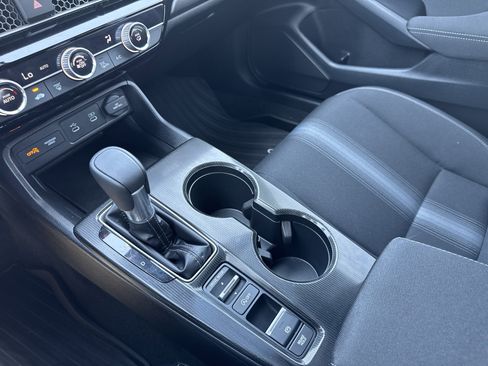 Used 2025 Honda Civic Sport image 28