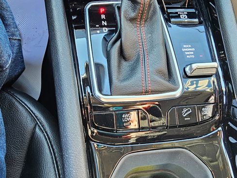 Used 2022 Jeep Compass Trailhawk w/ Trailhawk Convenience Group image 28