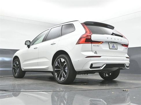 New 2026 Volvo XC60 B5 Plus w/ Protection Package Premier image 43