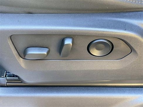 Used 2024 Chevrolet Silverado 3500 High Country w/ Technology Package image 15