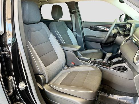 Used 2024 Chevrolet TrailBlazer LT FWD image 25