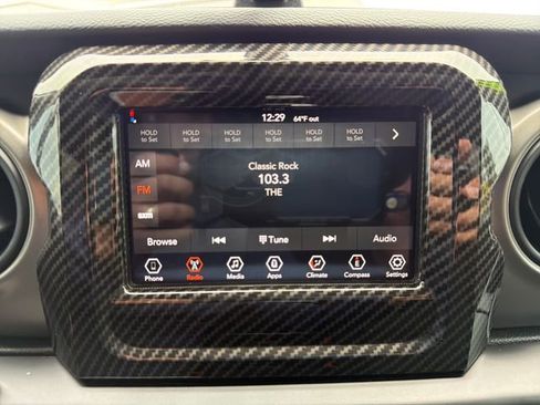 Used 2022 Jeep Wrangler Unlimited Sport AWD/4WD image 12