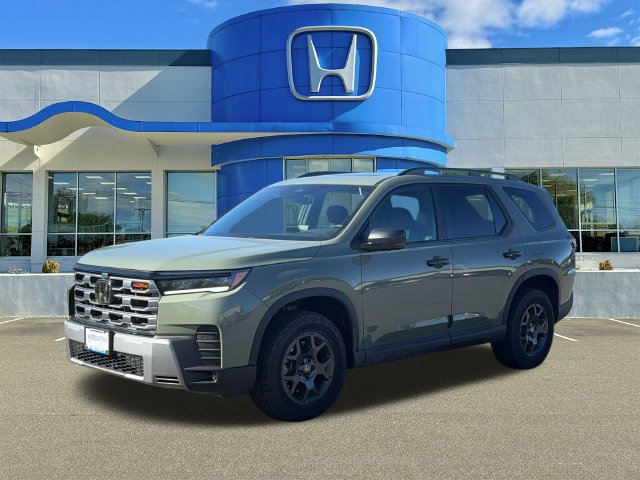 New 2026 Honda Pilot TrailSport image 3