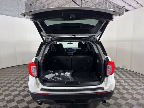 Used 2023 Ford Explorer XLT w/ Equipment Group 202A image 10