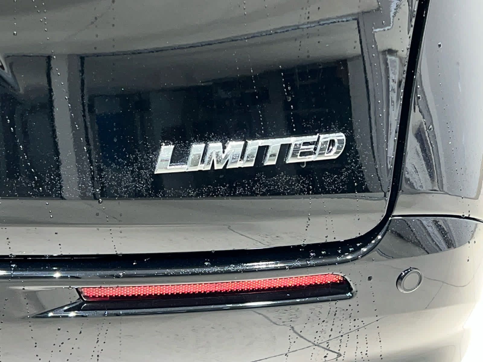 New 2026 Toyota Sienna Limited AWD/4WD image 8